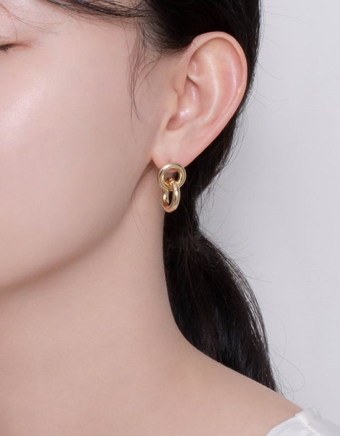 时尚对称:双环耳环